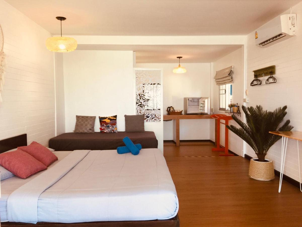 Insook Ko Larn Resort エクステリア 写真