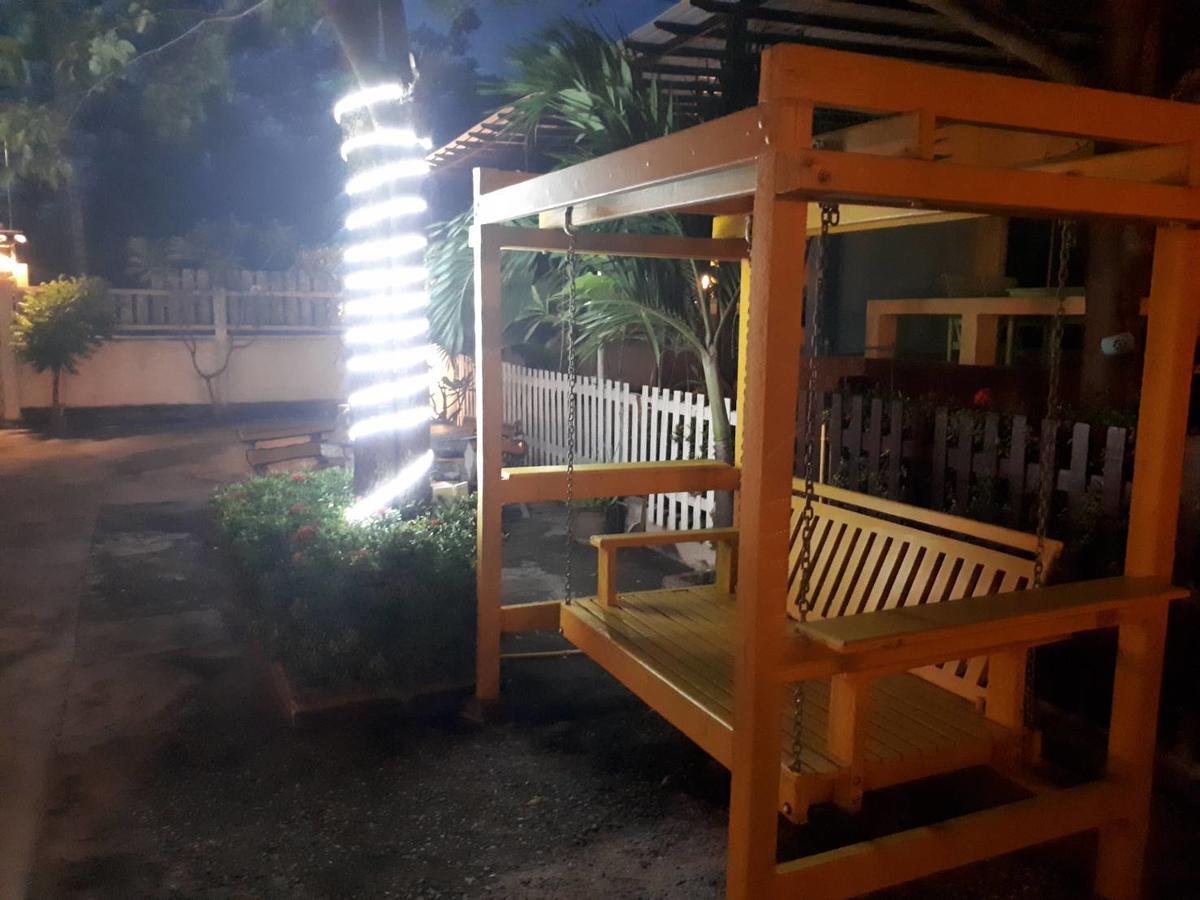 Insook Ko Larn Resort エクステリア 写真